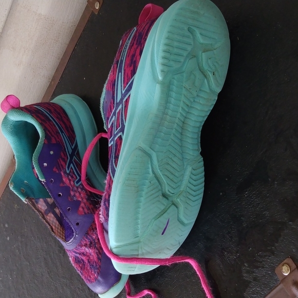 Asics - Picture 3 of 4